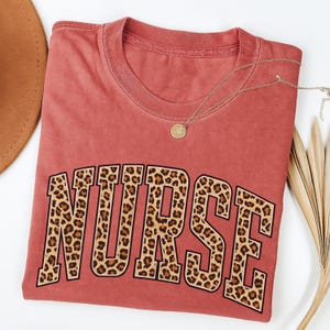 Krankenschwester Shirt, Leopard Krankenschwester Shirt, Krankenschwester Wertschätzung, Geschenk für Krankenschwester, Krankenschwester Geschenk, Krankenschwester Shirt