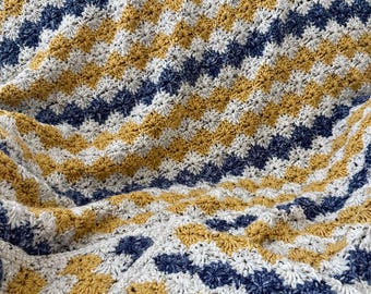 Under the Aspens Harlequin Crochet Throw© PATTERN (English only)