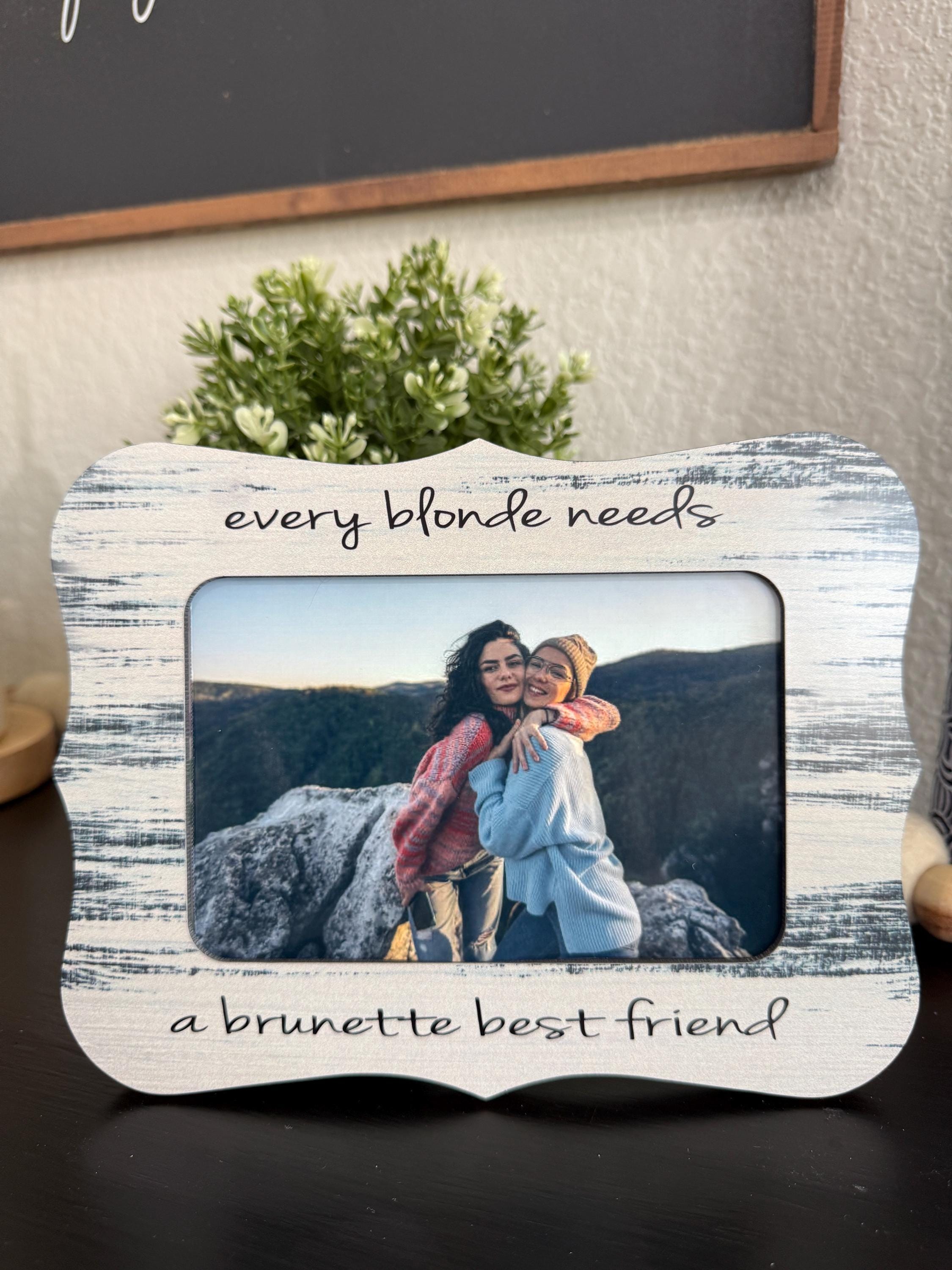 Geburtstagskarte Für Beste Freundin – 'Brünett & Blondine Mit Unzerbrechlicher Bindung' (148x148 Mm, FSC-Karton)