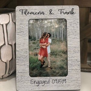 Bridal Shower Picture Frame – Personalized Engagement Gift for Bride, Custom Wedding Photo Keepsake, Bride Gift Idea