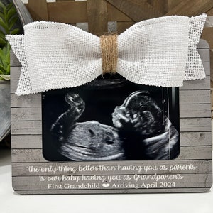 祖父母向けのパーソナライズされた妊娠発表フレーム：超音波写真の記念品