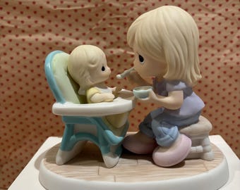 Precious Moments Love at First Bite