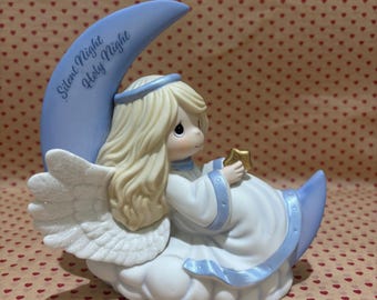Precious Moments Silent Night, Holy Night Figurine