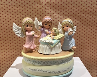 Precious Moments Angels Celebrated The Day You Were Born (musical box)