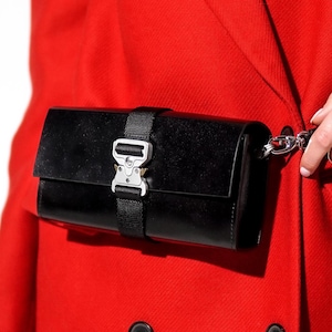 Black Leather Waist Bag Small Crossbody Fanny Pack Handcrafted  Travel Pouch Reliable Waistpack Gift For Girlfriend Compact Handbag