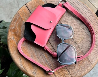 Leather Sunglasses Case: Slim Eyeglass Pouch, Everyday Eyewear Sleeve, Travel Sunglass Holter for Women