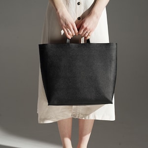 Black Tote Leather  Handbag Womens Shoulder Bag Casual Tote Top Handle Bag Urban Purse Gift For Girlfriend Handcrafted Handbag Shopper