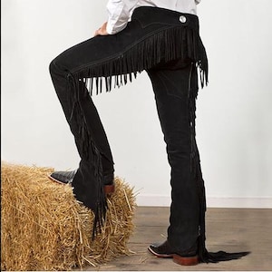 Spodnie Vintage Suede Spodnie Western Fringe Chaps Męskie Proste Czarne Czarne Spodnie ze Skóry Zamszowej Fringe Spodnie Kowbojskie Dla Mężczyzn FP11