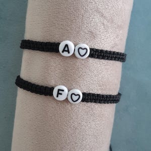 Juego de 2 pulseras con iniciales personalizadas, pulseras personalizadas para parejas, pulsera de pareja, pulsera a juego, pulsera de la amistad.