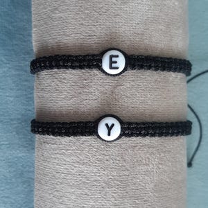 Juego de 2 pulseras con iniciales personalizadas, pulseras personalizadas para parejas, pulsera de pareja, pulsera a juego, pulsera de la amistad.