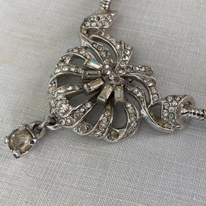 1950s Floral Glass Rhinestone Pendant Drop Necklace