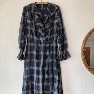 1990s Classic Navy & Cream Plaid Check Maxi Cottage Core Prairie Wrap Dress