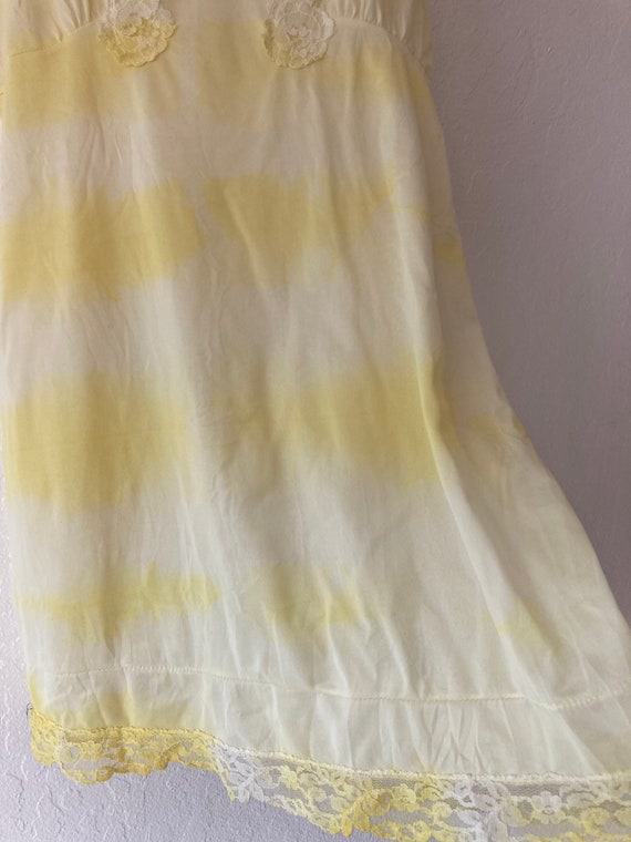 1950s Sunny Golden Yellow Lace Tye Die Slip Dress… - image 8