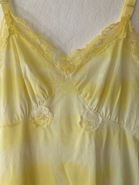 1950s Sunny Golden Yellow Lace Tye Die Slip Dress… - image 6