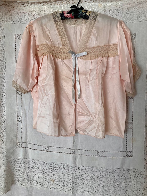 1930s Starlet Peach Lace & Cream Silk Satin Baby B