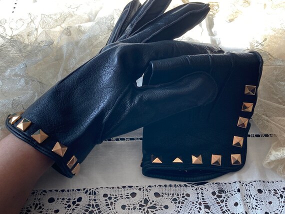 1970s Pyramid Studded Deep Inky Black Leather Glo… - image 2