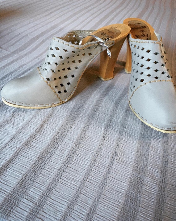 1970s Supple Grey Genuine Leather Cutout Platform… - image 4