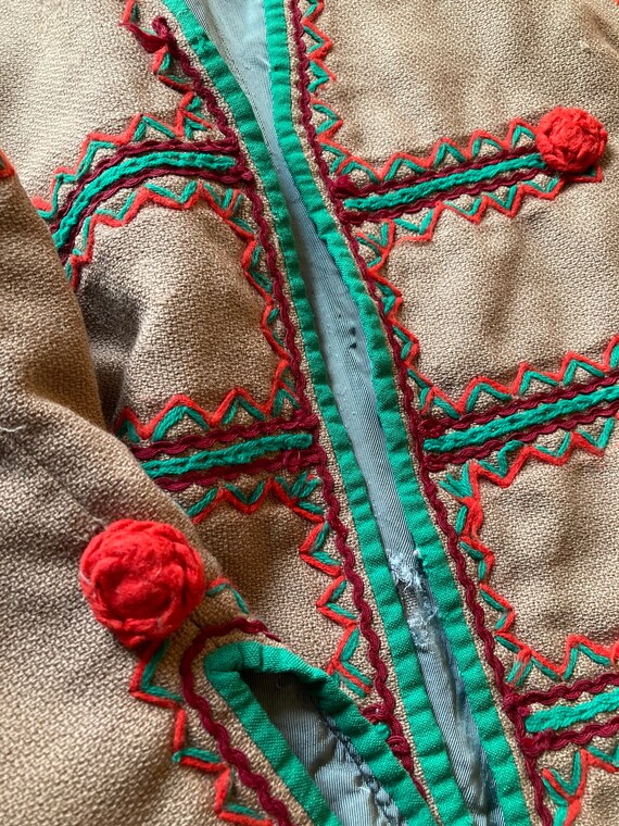 1930s Handmade Embroidered Wool Puff Hungarian Fo… - image 6