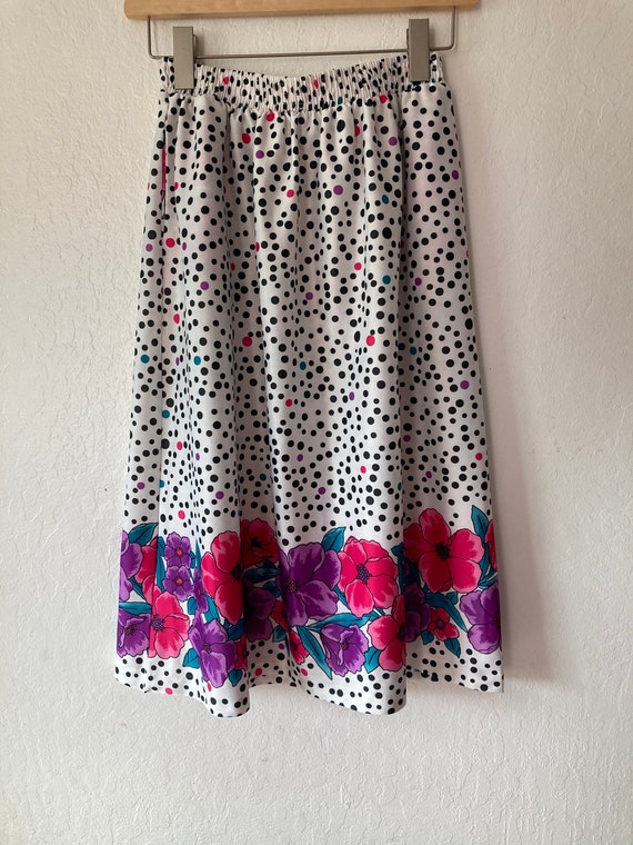 1980s Flowered Fizzy Dots Silky Midi Skirt - image 1