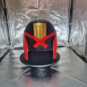 judge dredd helmet