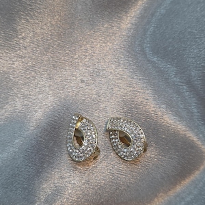 Vintage gold tone teardrop earrings, vintage rhinestone clip-ons