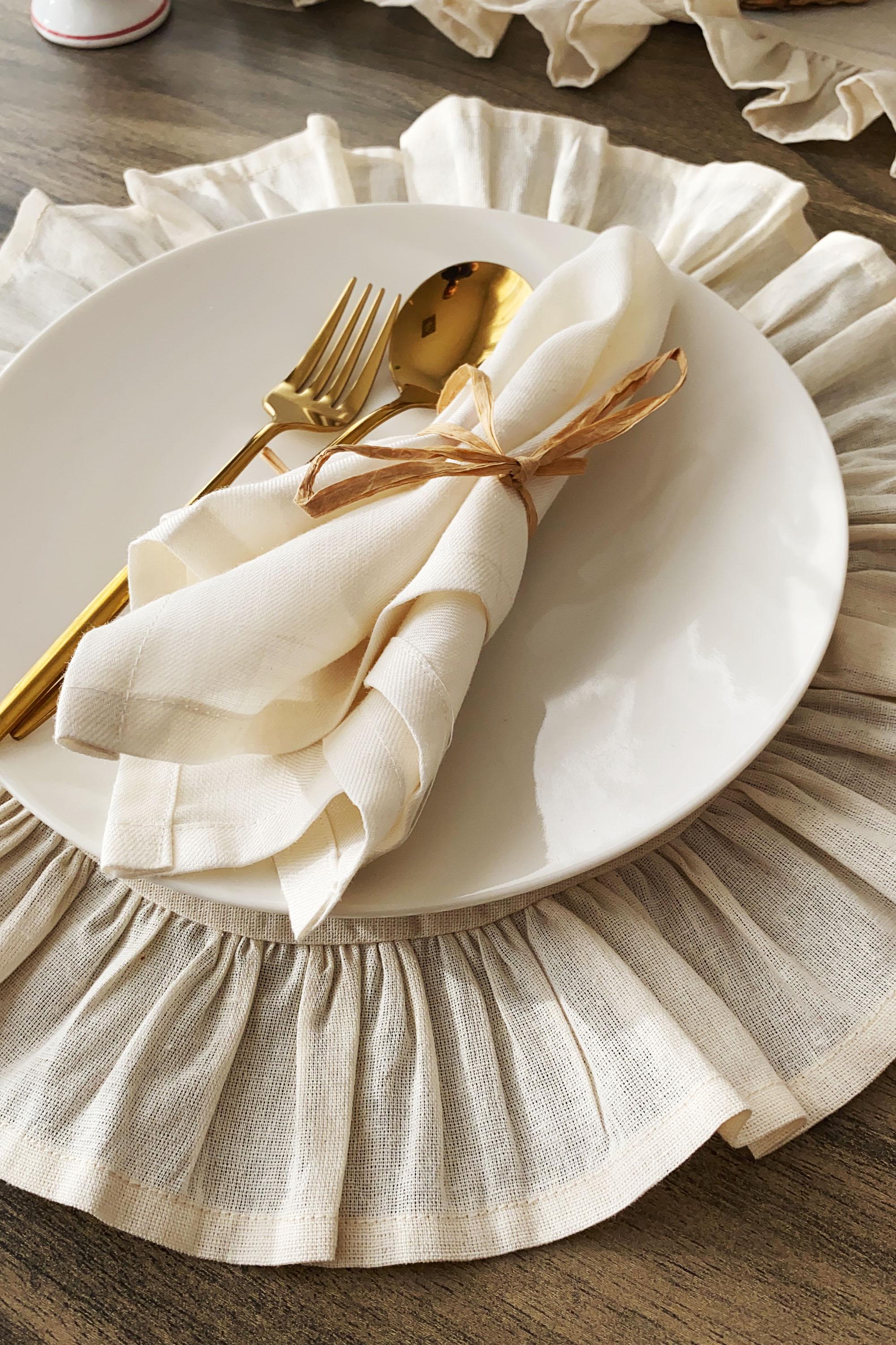 Single Rufffle Ruffled Round Placemat Cream Linen Farmhouse, Single Ruffle Edge Table ...