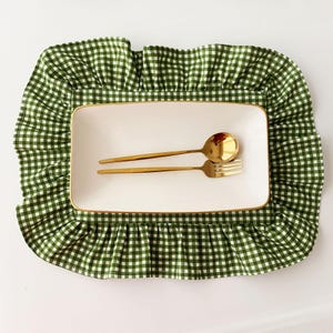 Round Green Gingham Placemat Waterproof Washable Ruffled Edge Linen Cotton Farmhouse Dining Kitchen Table Decor Single Mat