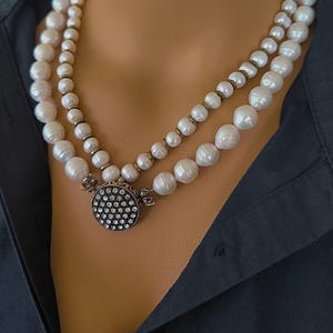 Pearl Necklace, Unique Pearl Necklace for Women, Baroque Pearl Jewelry, Gift for mom, White Gemstone Necklace, Mothers Day Gift