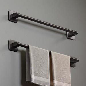 Towel rack