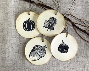 Autumn Harvest Gift Tags Set of 8 | Seasonal Images Study | Heritage Collection