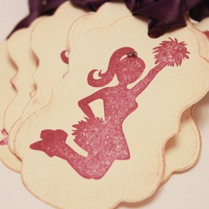 Etiquetas de regalo de Cheerleader acentúan con granos (doble capas) - etiquetas de Cheerleader - Cheernastics Pom Pom - Cheer Camp - conjunto de 8
