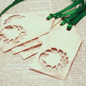 Christmas Tags (Double Layered) - Christmas Wreath Tags - Cut-Out Tags- Handmade Vintage Inspired Christmas Gift Tags - Set of 5