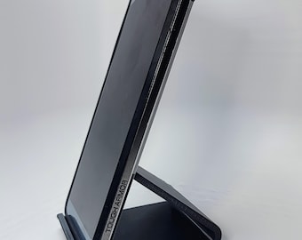 Minimalist Angled Phone Stand: 3D Printed PETG Desk Holder