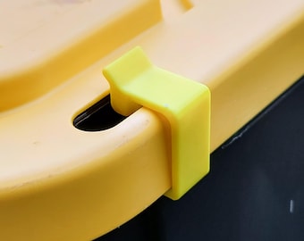 Yellow Top Tote Lid Clips: PETG Storage Bin Lockers - 6 Pack