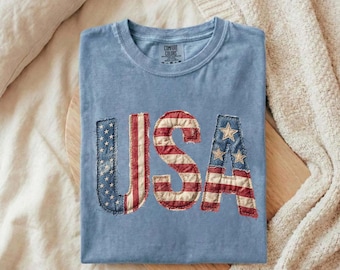 Comfort kleuren VS FAUX patchwork bedrukt shirt, retro T-shirt Amerikaanse vlag, patriottisch shirt van 4 juli, shirt America 250