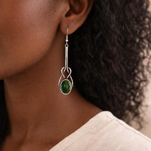 Green Stone Drop Earrings, Vintage Silver Long Dangle Earrings, Elegant Retro Statement Jewelry for Women