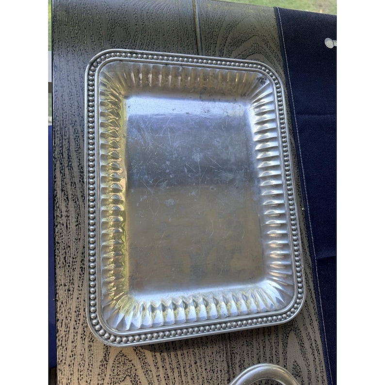 Bandeja rectangular vintage Wilton Armetale Flutes & Pearl de 35,5 cm (14") con aspecto de peltre. imagen 1