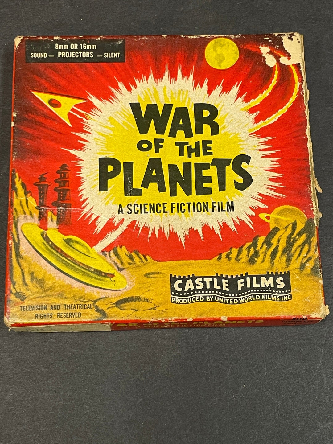 Vintage 8mm Science Fiction Film Castle Films War Of The Planets Etsy vintage-8mm-science-fiction-film-castle-films-war-of-the-planets-etsy