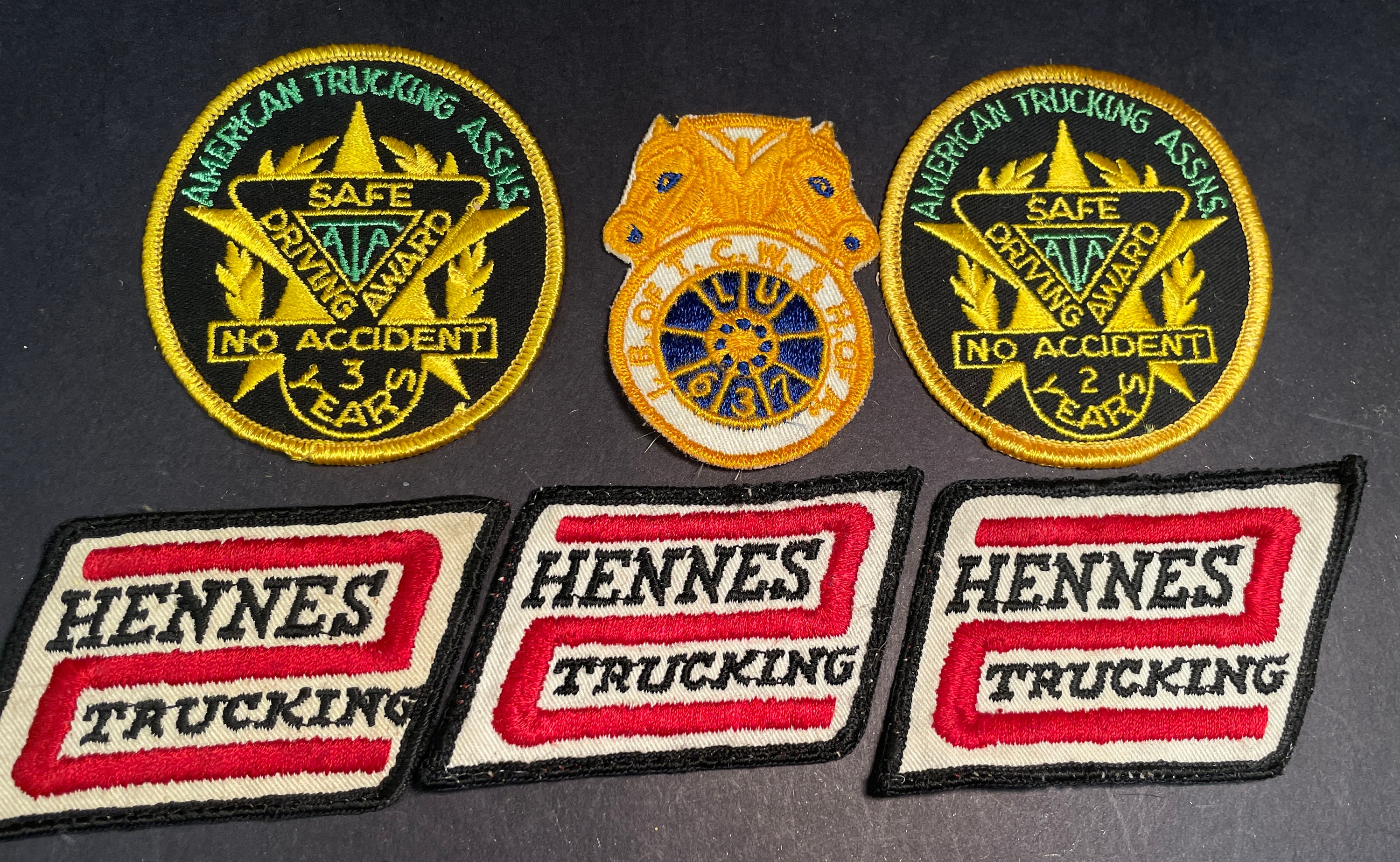 Vintage Trucker Patches: 6 Einschließlich Teamsters Einheimischen 637, Safe Fahren Award, & Hennes Trucking Company