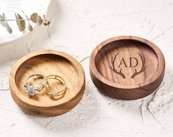 Custom Round Wood Ring Dish, Gift for Mom, Engagement Ring Holder, Wedding Ring Dish, Wedding Gift, Newlywed Gifts, 5th Anniversary Gifts
