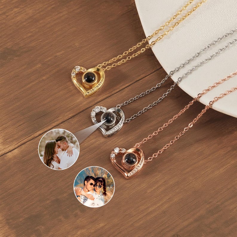 Heart Projection Necklace, Custon Photo Projection Necklace, Memorial Photo Necklace, Personalized Gift,  Anniversary Gift for Her, Mom Gift
