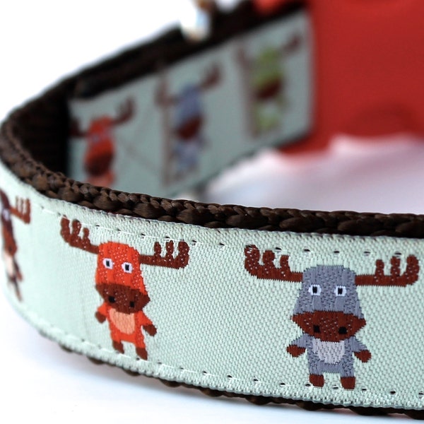 Colorful Moose Fall Mountain Cabin Adjustable Dog Collar