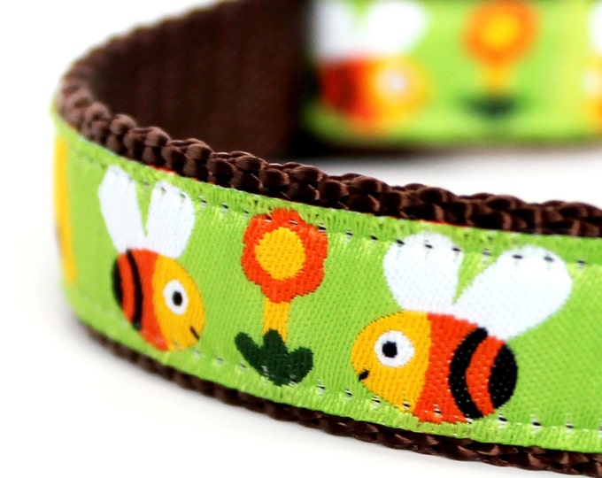 Buzzing Bumble Bees Dog Collar, Adjustable Pet Collar,  Spring, Garden, Save the Bees