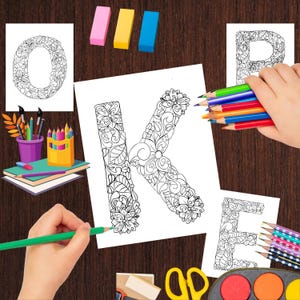 Coloriage de l&#39;alphabet floral, coloriage de lettres florales, livre de coloriage pour enfants et adultes, coloriage, lettres de l&#39;alphabet majuscules de A à Z