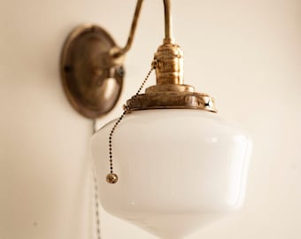 Wall sconce lamp with schoolhouse lamp shade