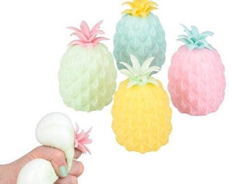 Squish And Stretch Pineapple 4.33" Llb Squishy Toys