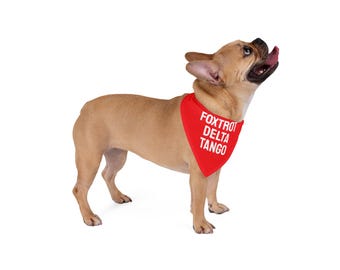 Foxtrot Delta Tango Haustier-Bandana - Rot Anti-Trumpf-Anti-MAGA Haustierschal, FDT-Protest-Hundezubehör, politische Hundebekleidung, Haustiergeschenk, Hundebekleidung