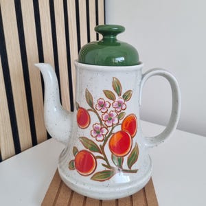 Cafeteira vintage Bareuther Bavaria | Bule retrô laranja com estampa floral de frutas, decoração alemã dos anos 70