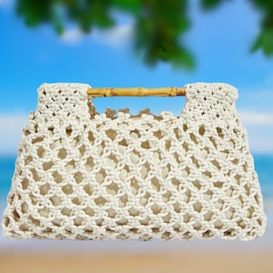 Woven Straw Clutch: Boho Macrame Beach Bag with Bamboo Handle