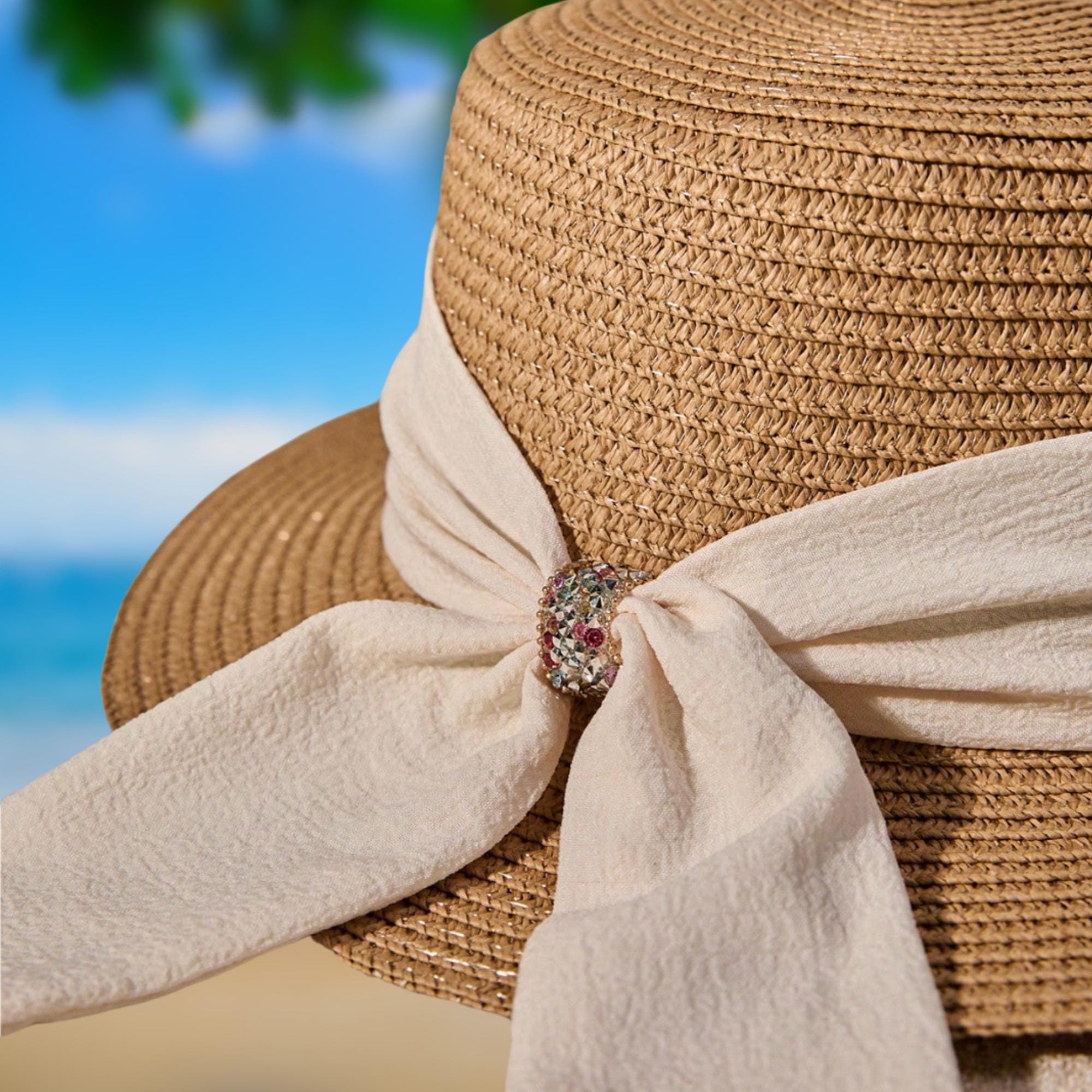 Elegant Cream Straw Hat with Decorative Bow. Gorgeous nw out tags hat One off Piece Large Champagne Beige Feather Straw Style Hat  main image 4